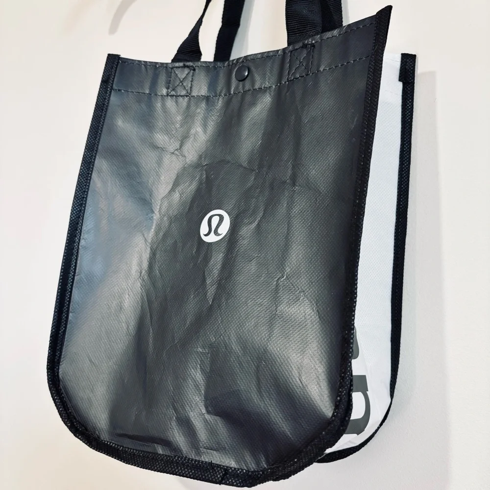 lululemon athletica Holiday Special Edition Small Reusable Tote Carryall Gym Bag